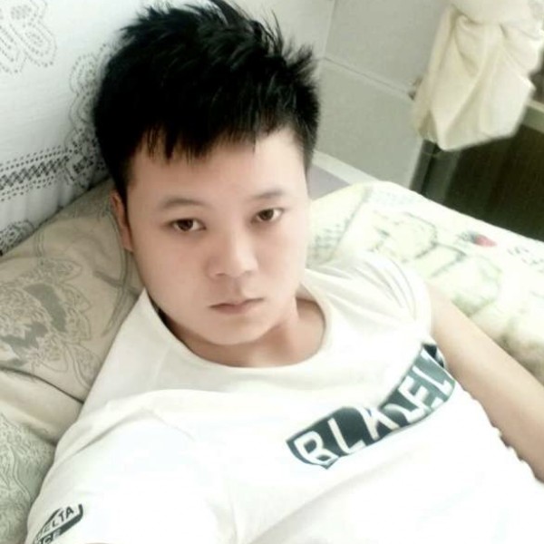 明明的照片