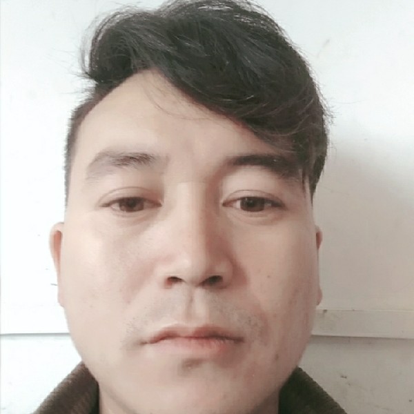 乌冬面爱恋留胡子的照片