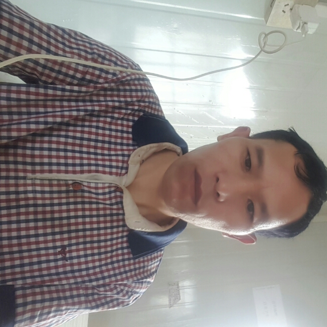 迷茫扯画板的照片