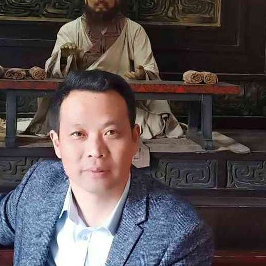 美女称心的照片