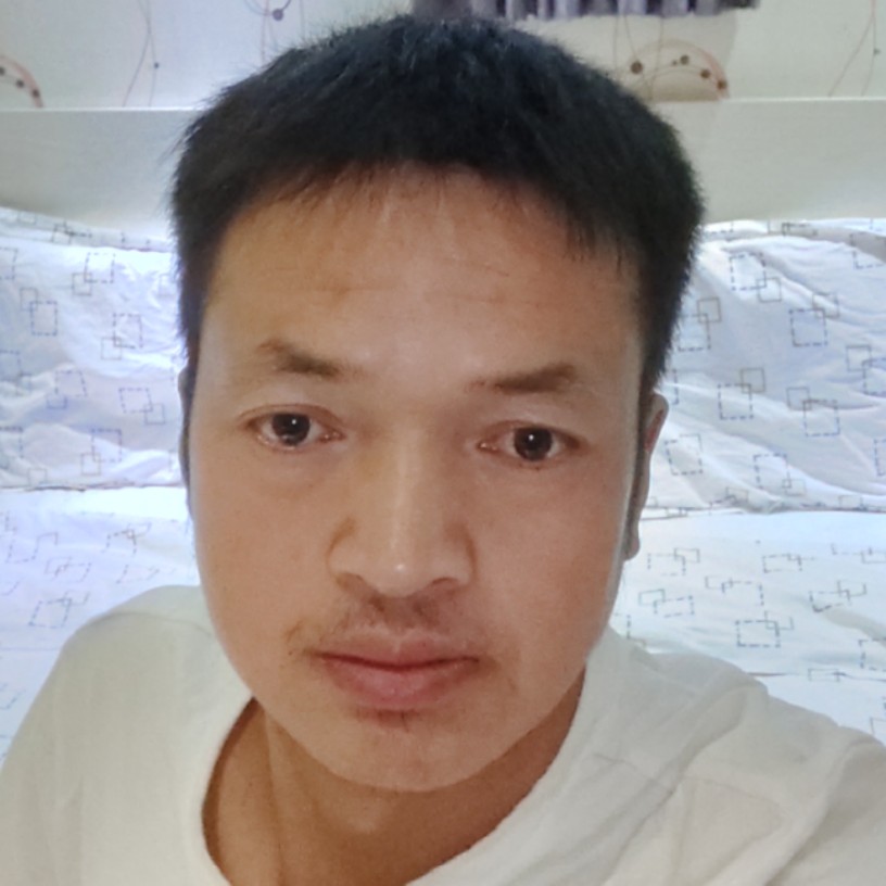 罗高琼的照片