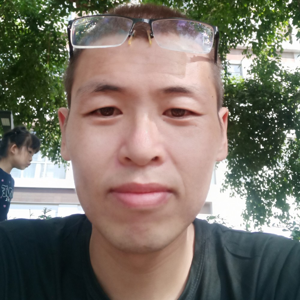 俊逸蹁跹信封的照片