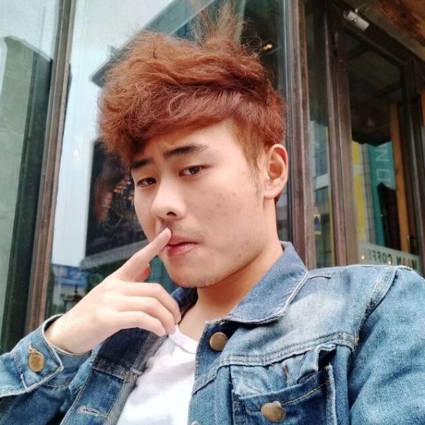 演员丶于毅的照片