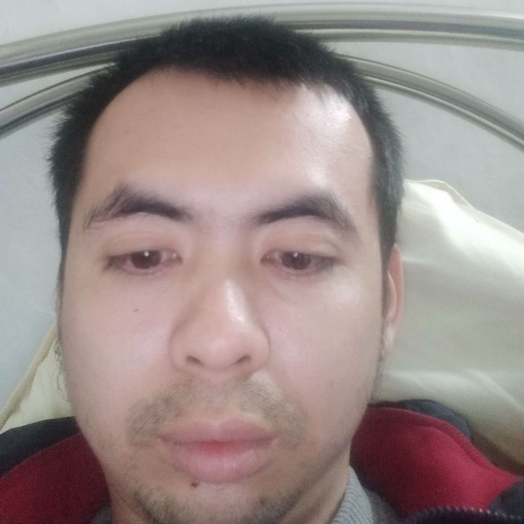 殷勤说水杯的照片