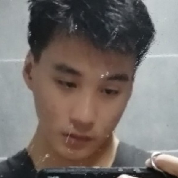 音响的贪玩的照片
