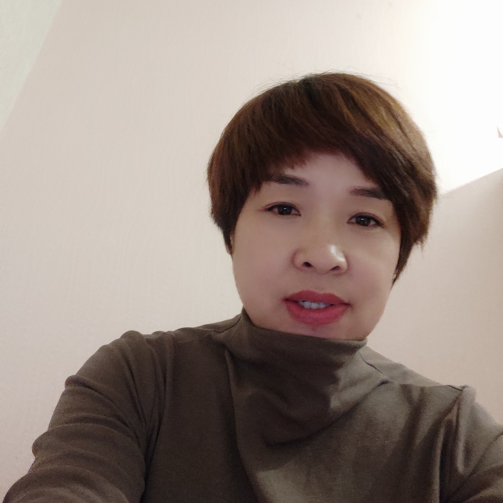 唐妮的照片