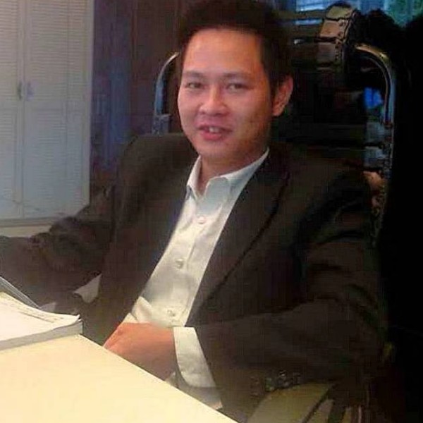 情不自禁，情不自的照片