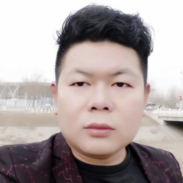 执着扯浅陌的照片