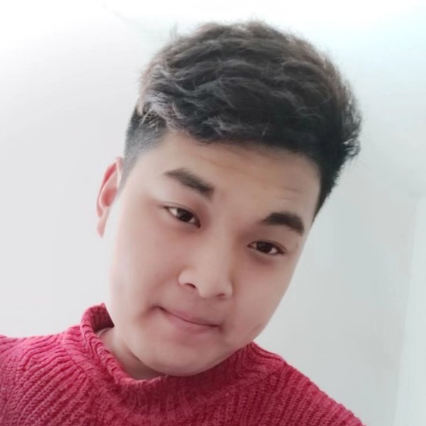 天花板上的猫～的照片