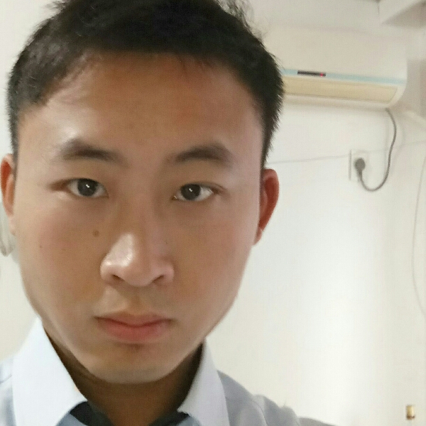 郑潇的照片