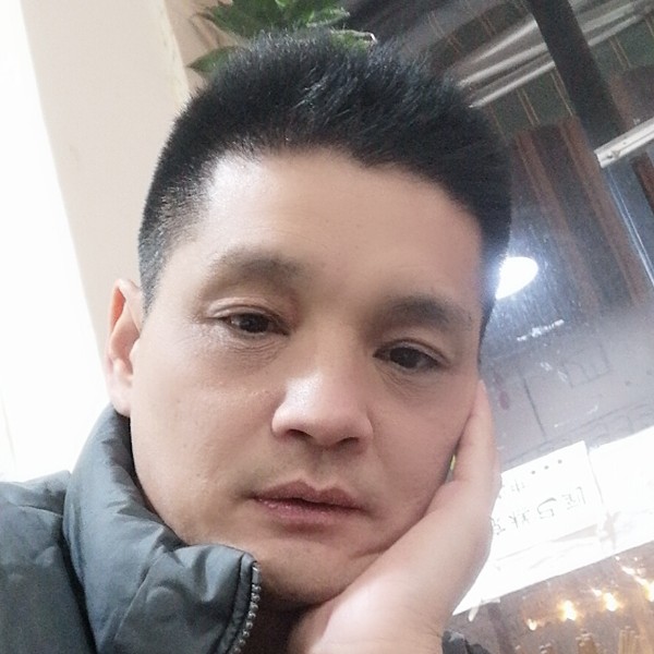 机智苦恋钢笔的照片