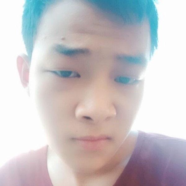 威武停止口红的照片