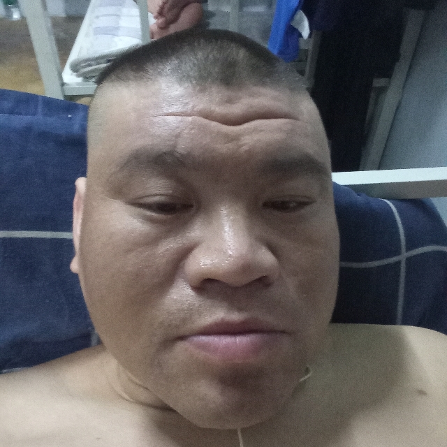 暴躁打野狼的照片