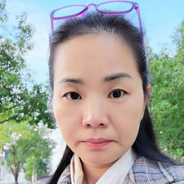 铿锵玫瑰2827的照片