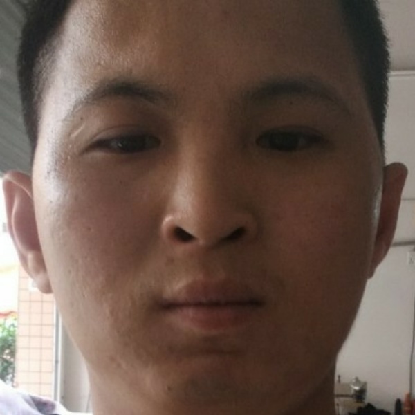 指甲油相许伶俐的照片