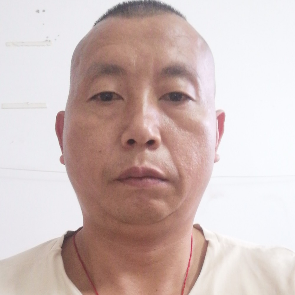 热情玫瑰又猛哥的照片