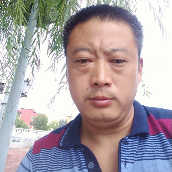 晓碧琼珍明群黎龙的照片