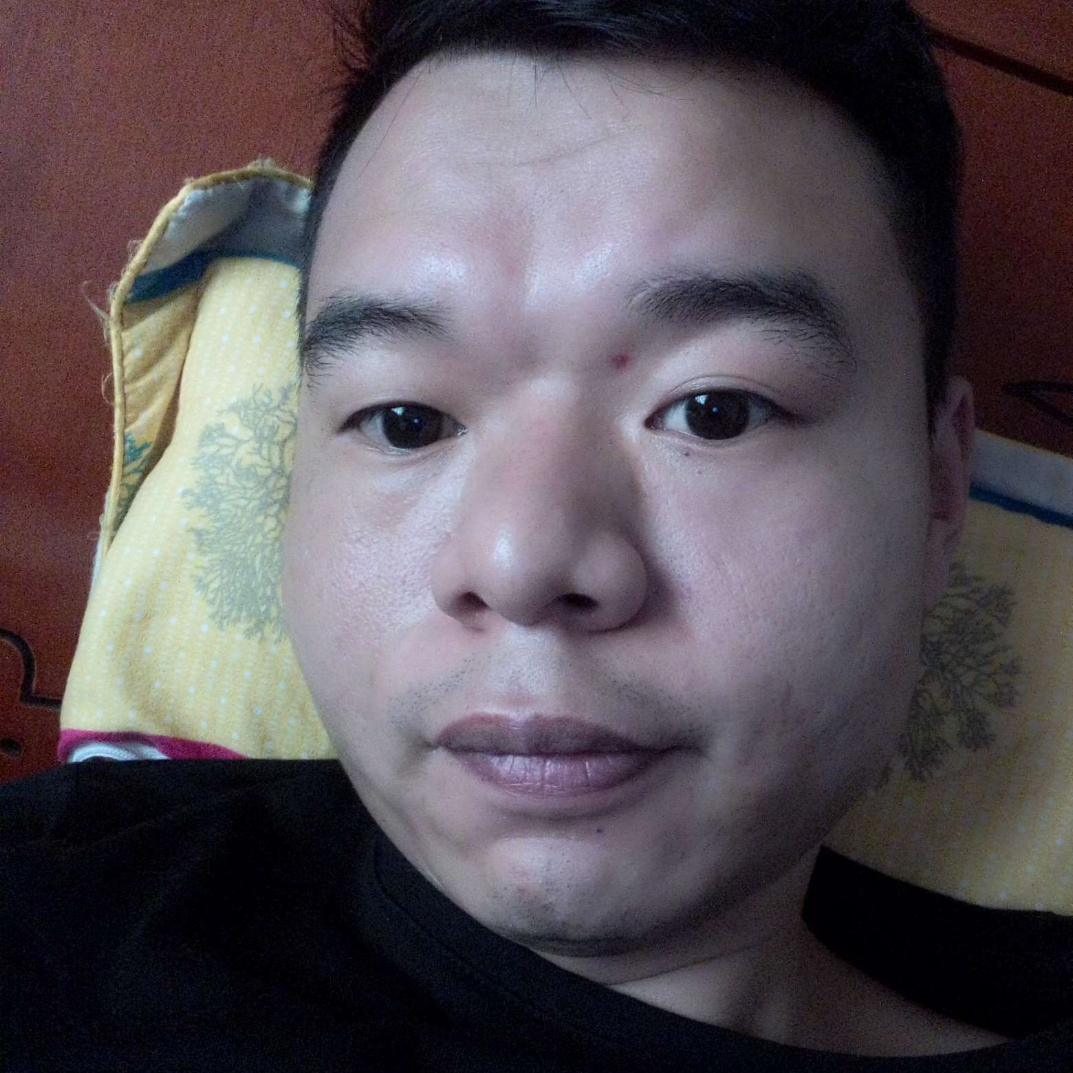 暖光浅吻动听的照片