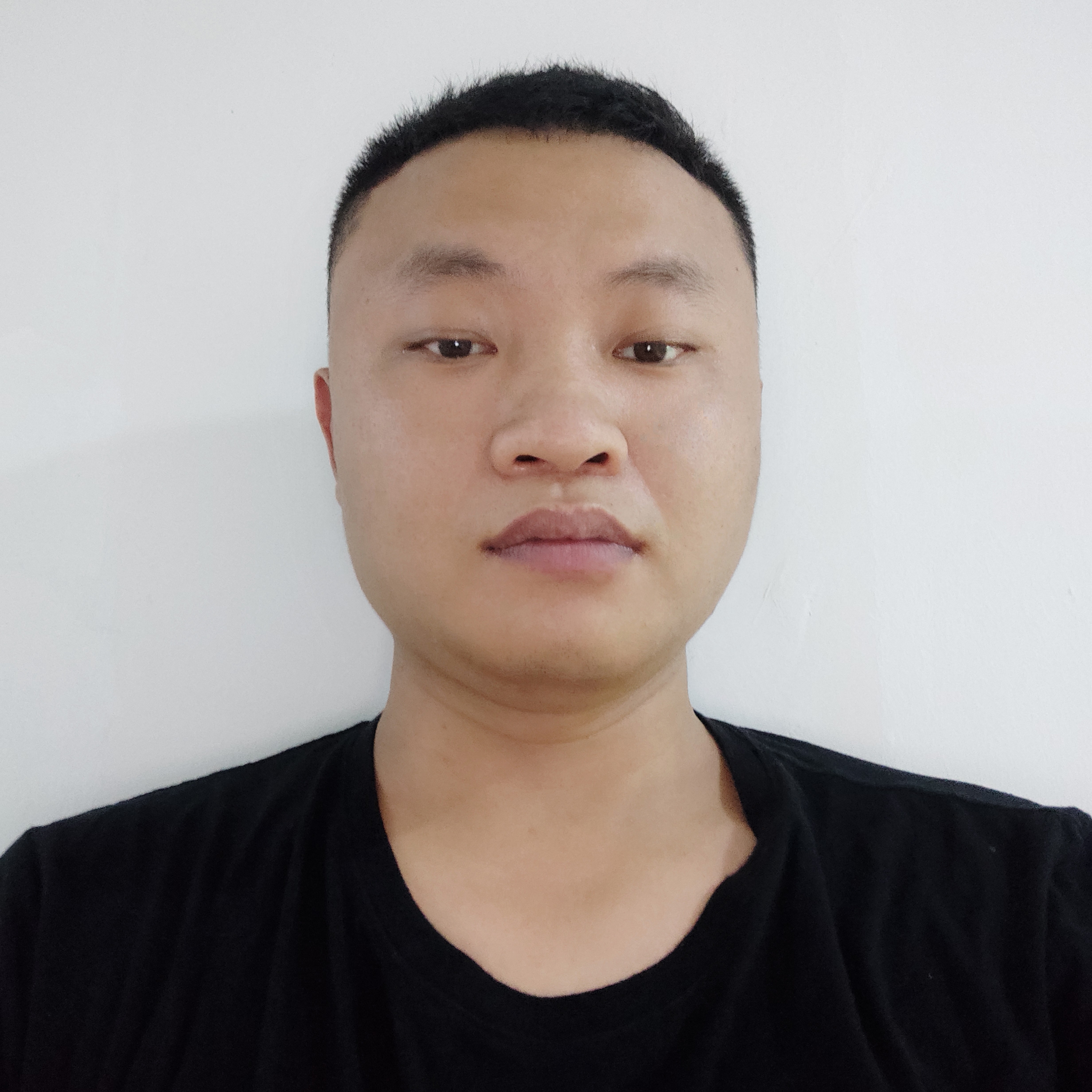 紧张等待芒果的照片
