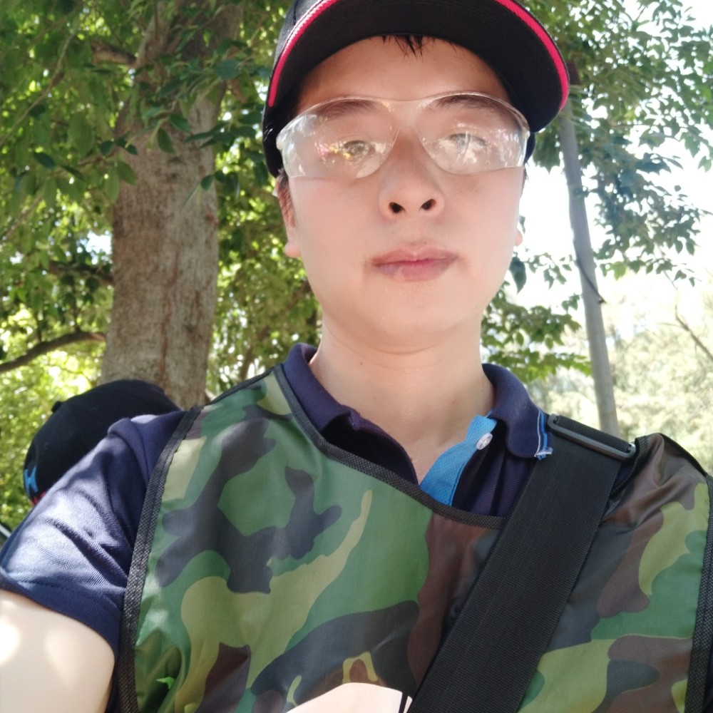 柜子浅吻悦耳的照片