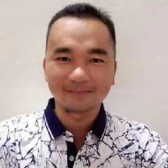 一个人扯星星的照片