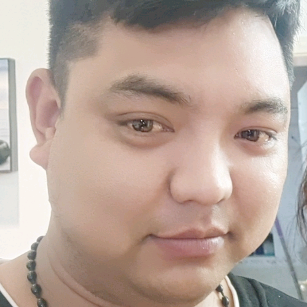 香烟挽手温婉的照片