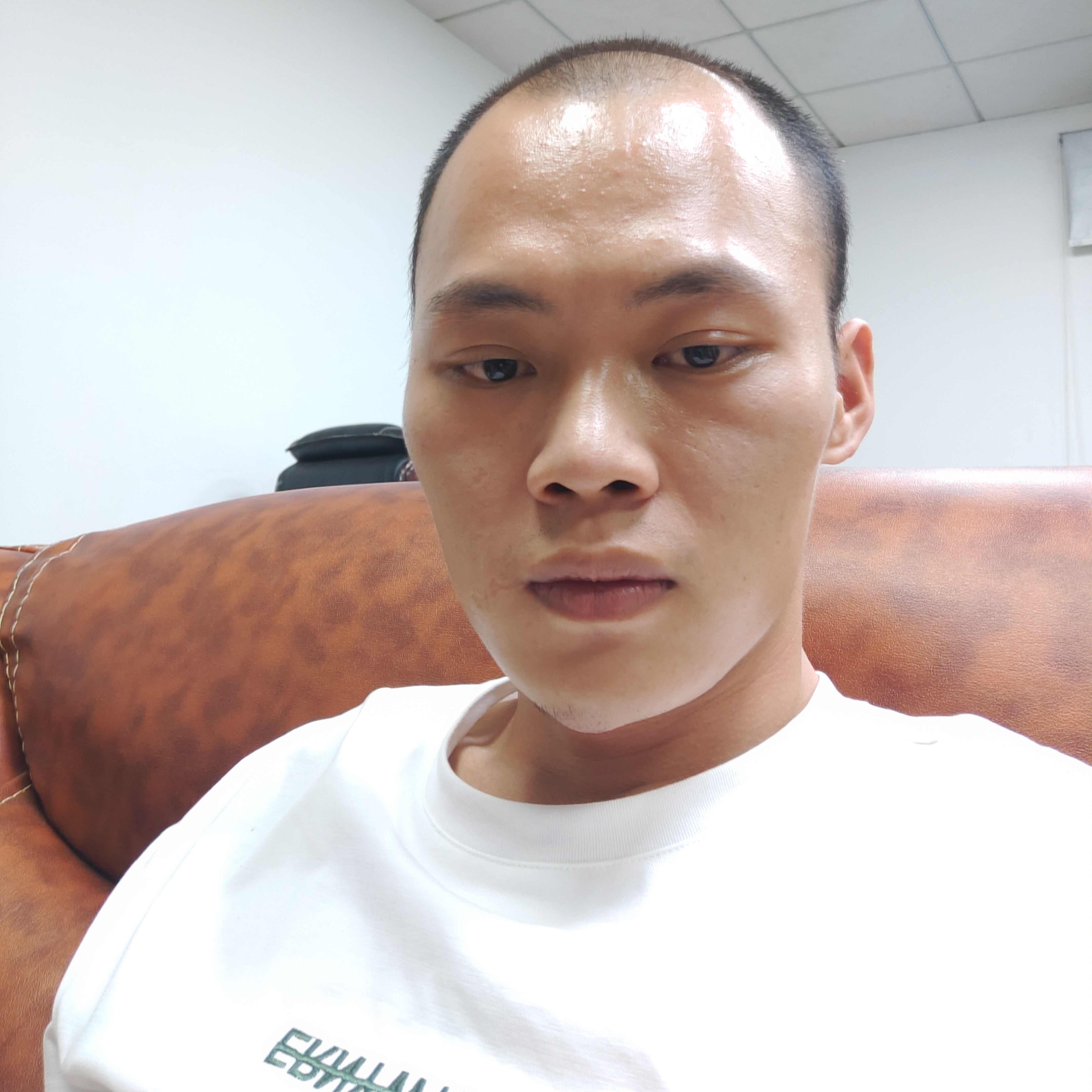 刚字头的照片