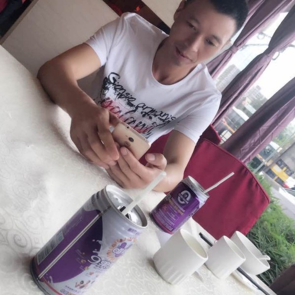 啤酒黯然的照片
