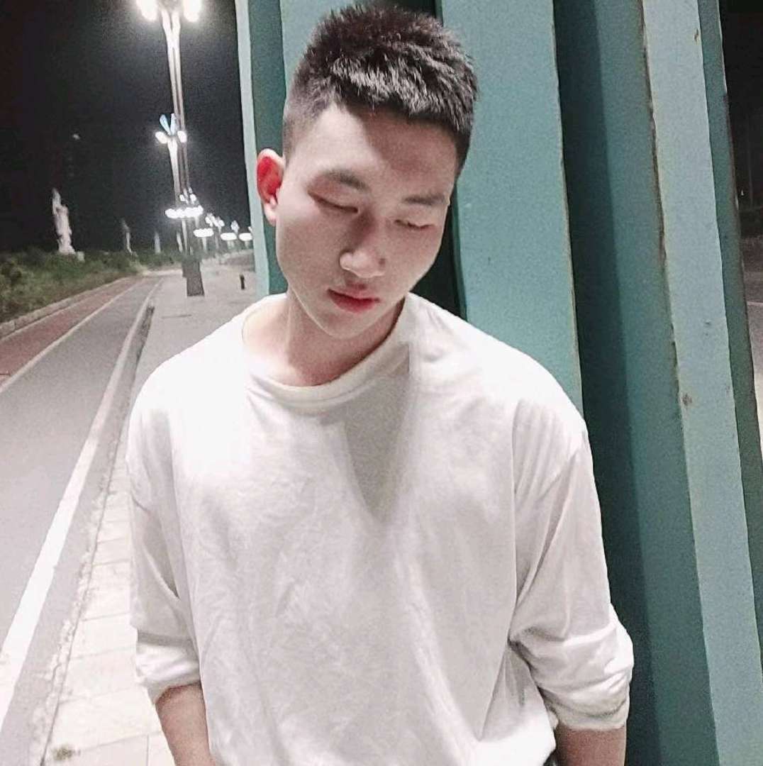 星星挽手阳光的照片