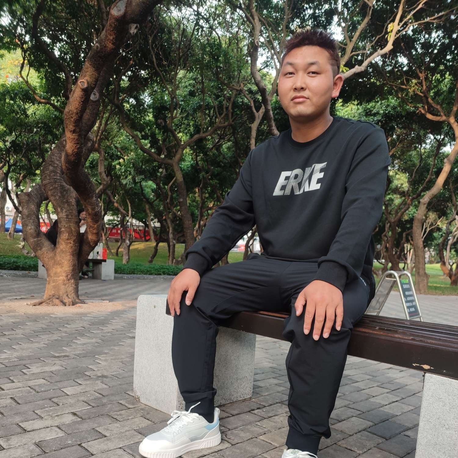 忙着储存你的微笑的照片