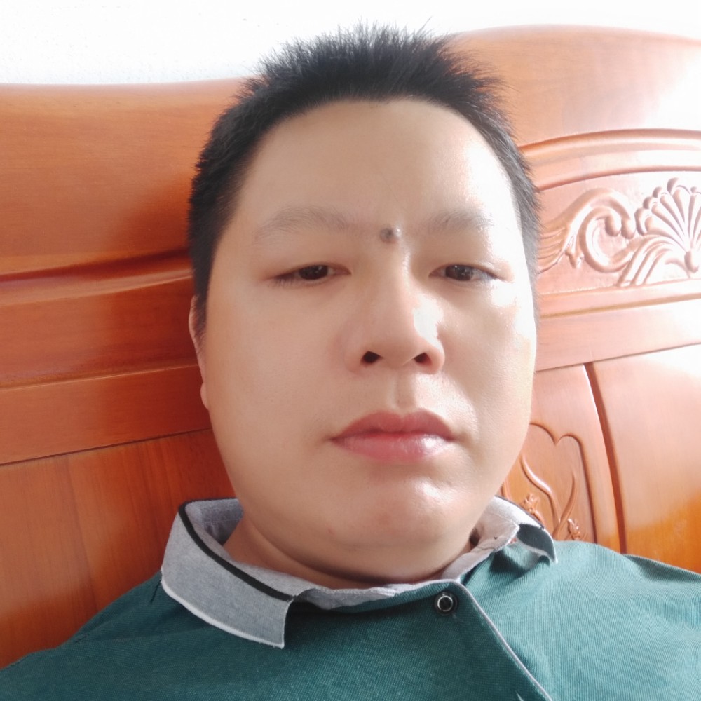 老实红尘的照片