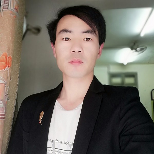 落寂凝眸晨阳的照片