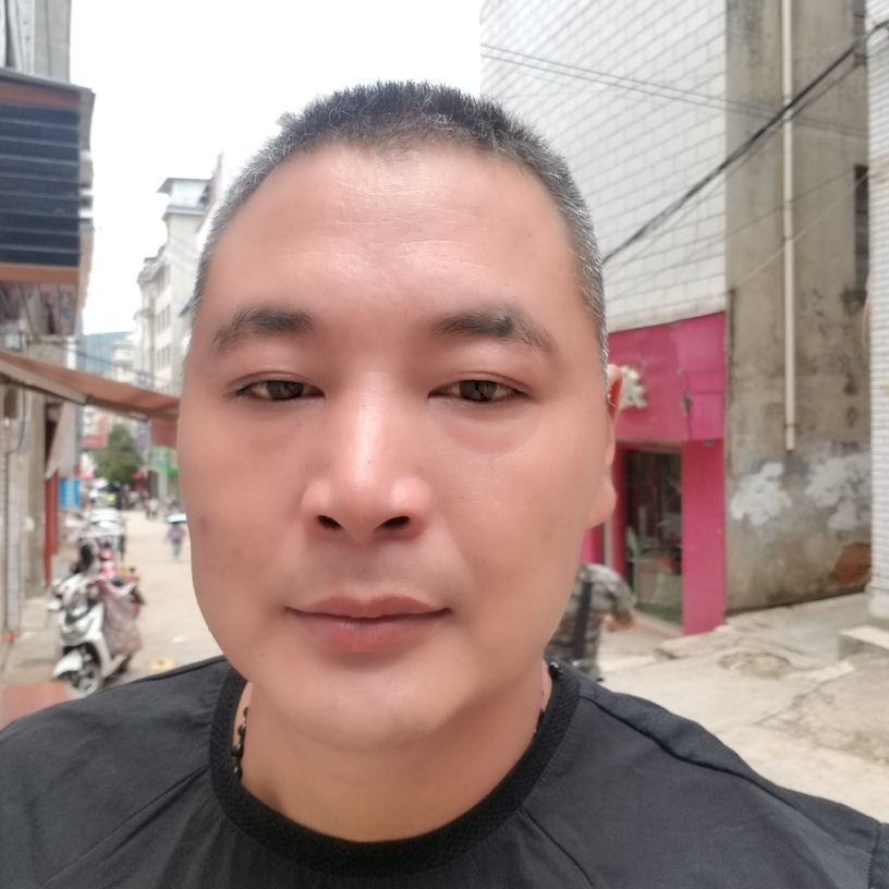 坚强漫步洋葱的照片
