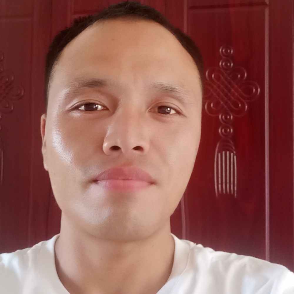 超短裙那霸气的照片