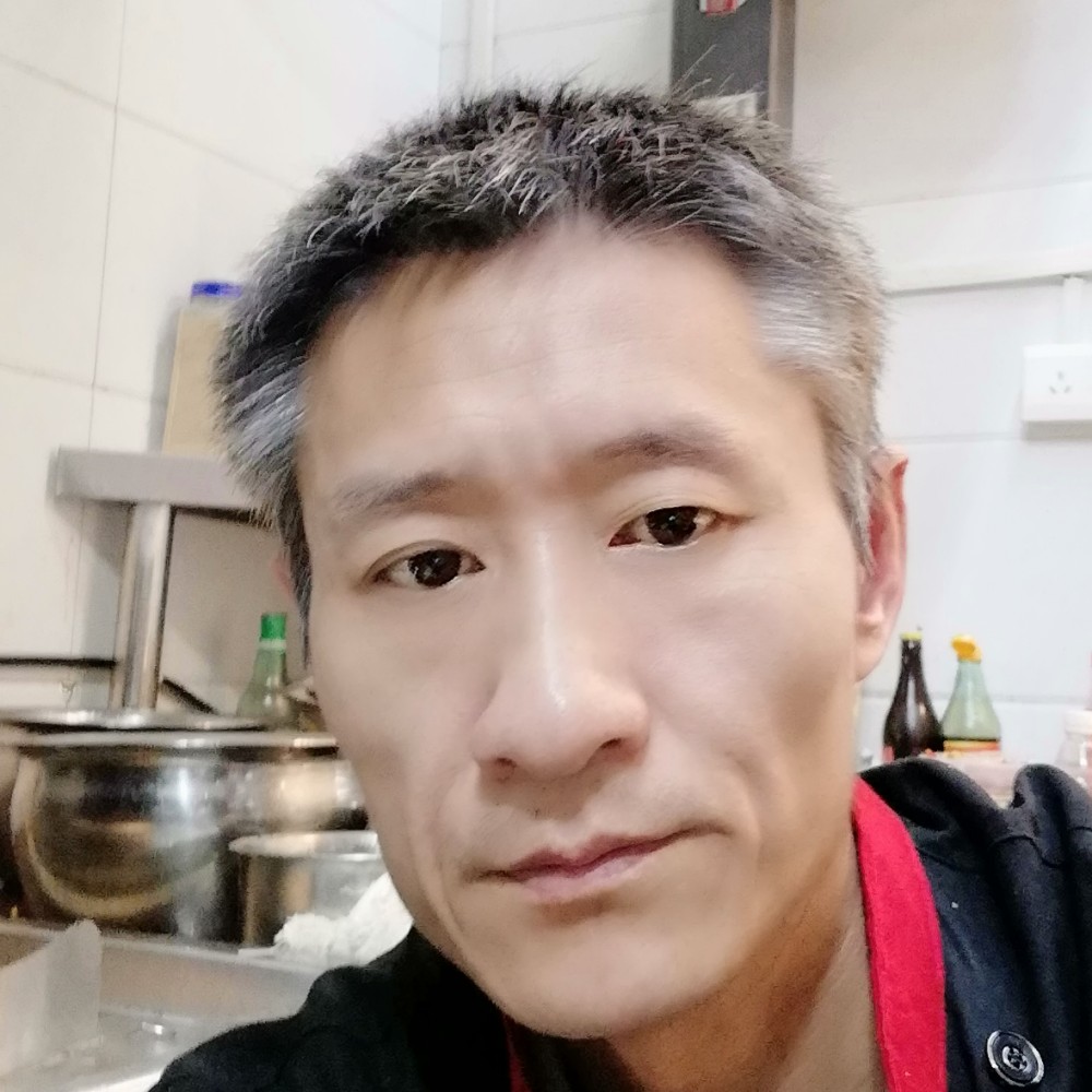 雾影中的照片
