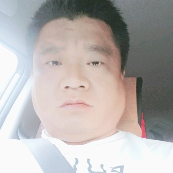 孤胆少年的照片