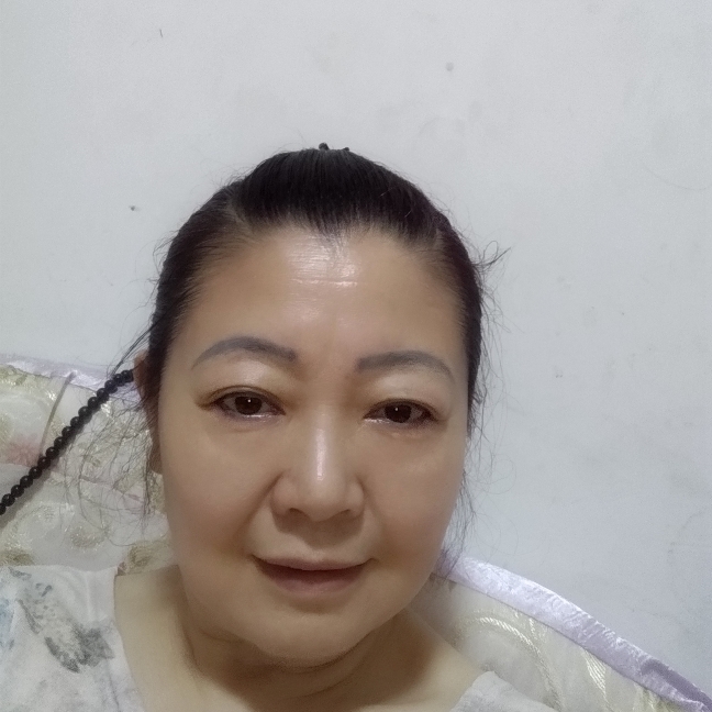 瑞雪漫步帅气的照片
