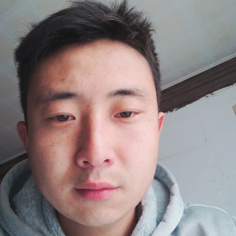 青衫哭泣的照片