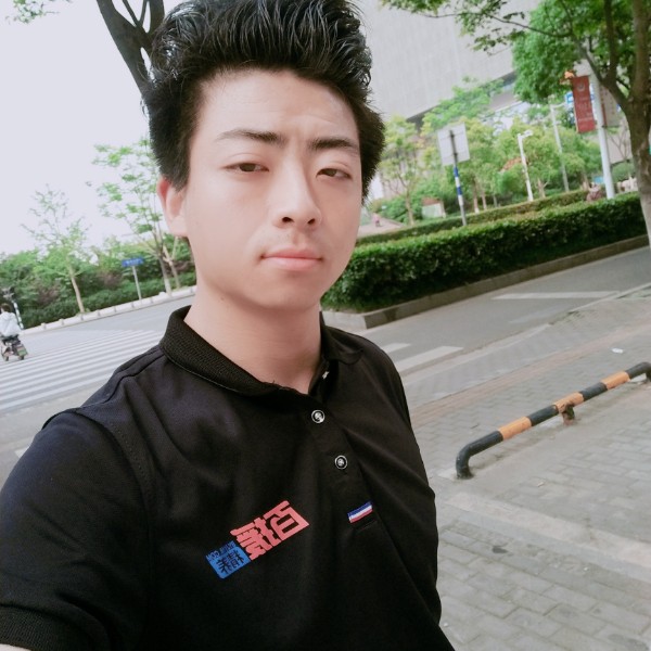 小宝很帅的照片