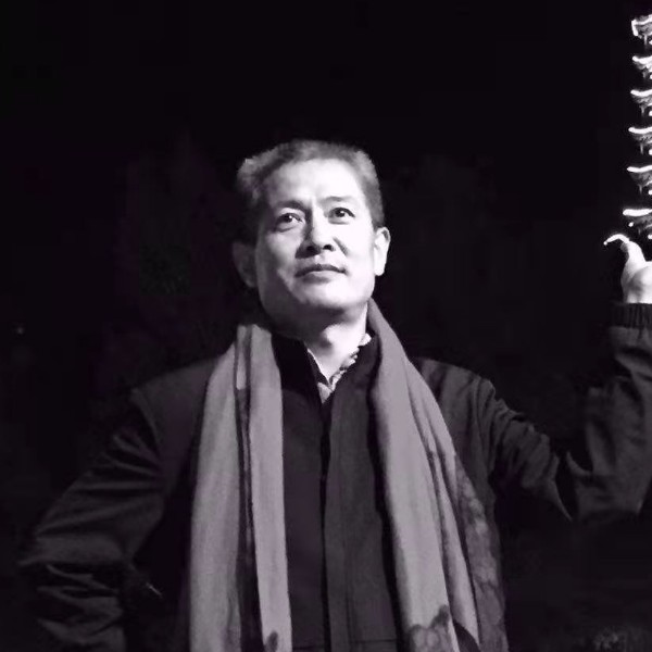 折翅雄鹰i的照片