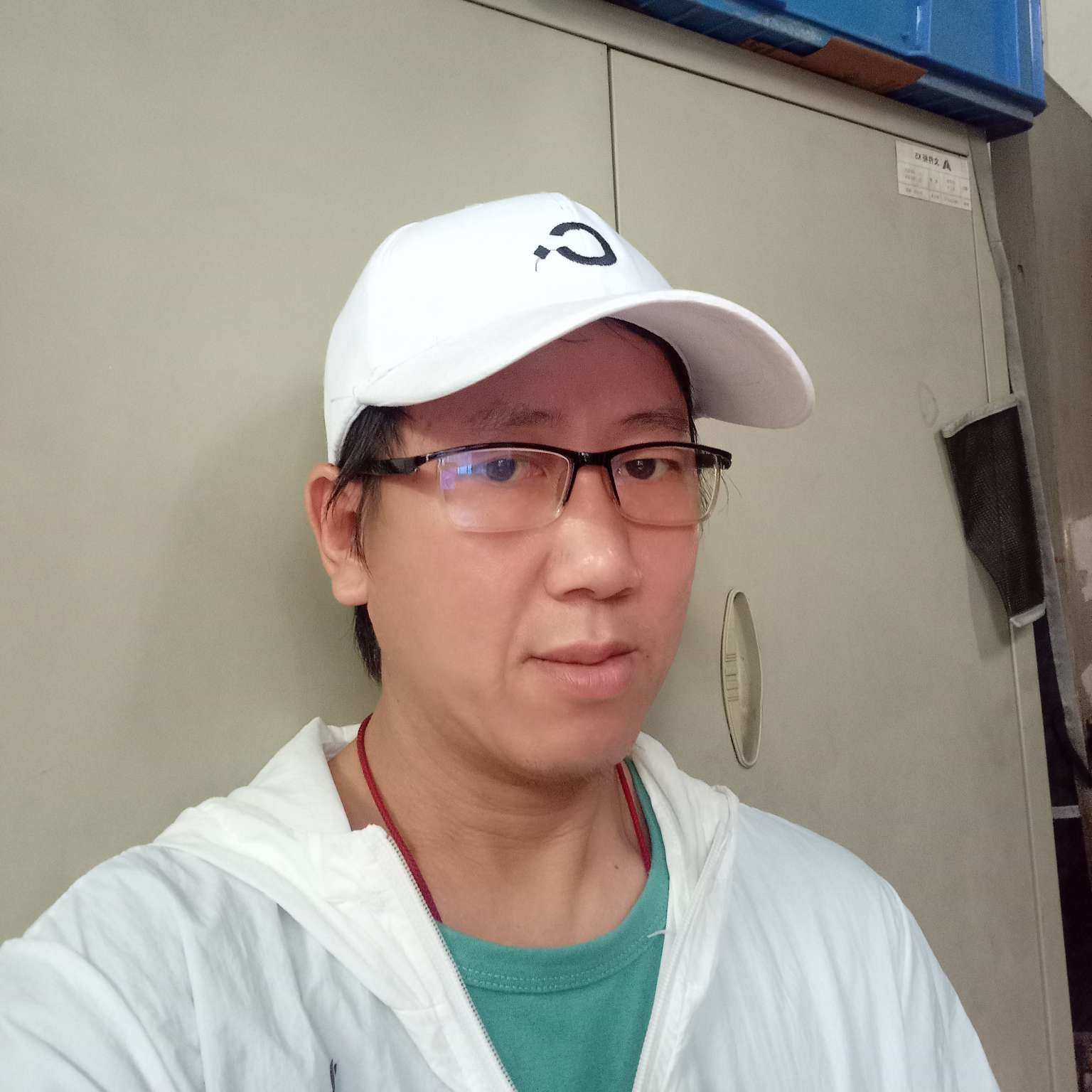 等待还碧影的照片