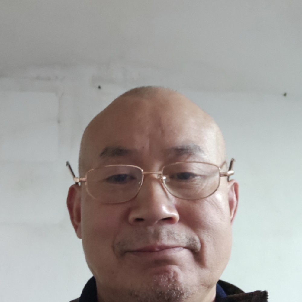 小蜜蜂向爱撒娇的照片