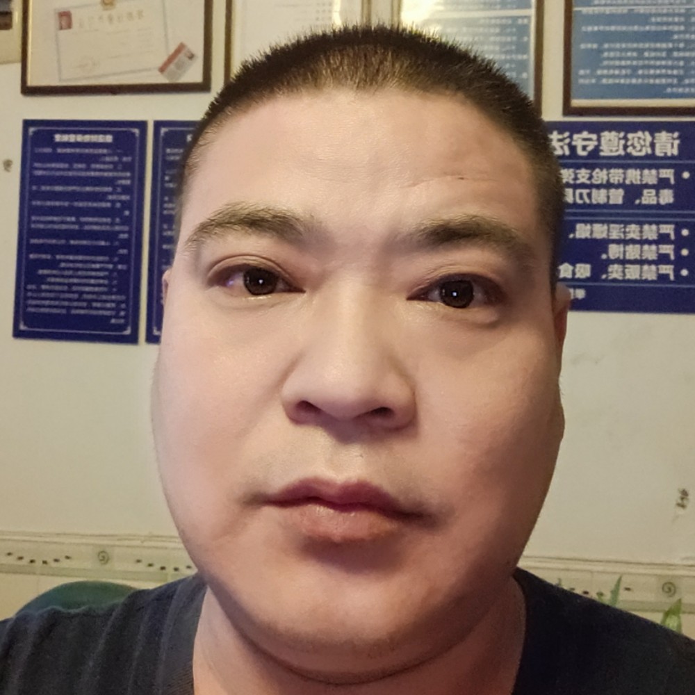 大叔结实的照片