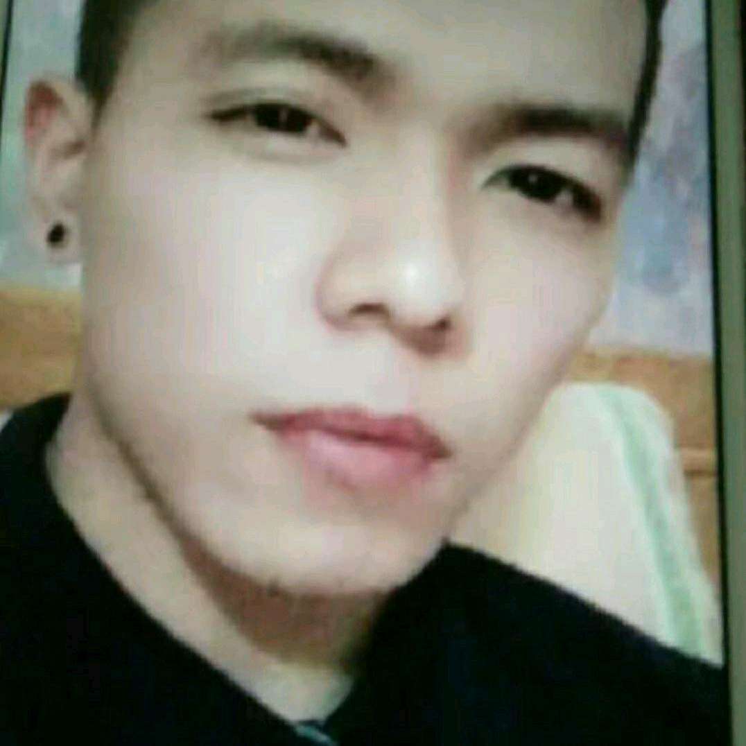 精明蹙眉洋葱的照片