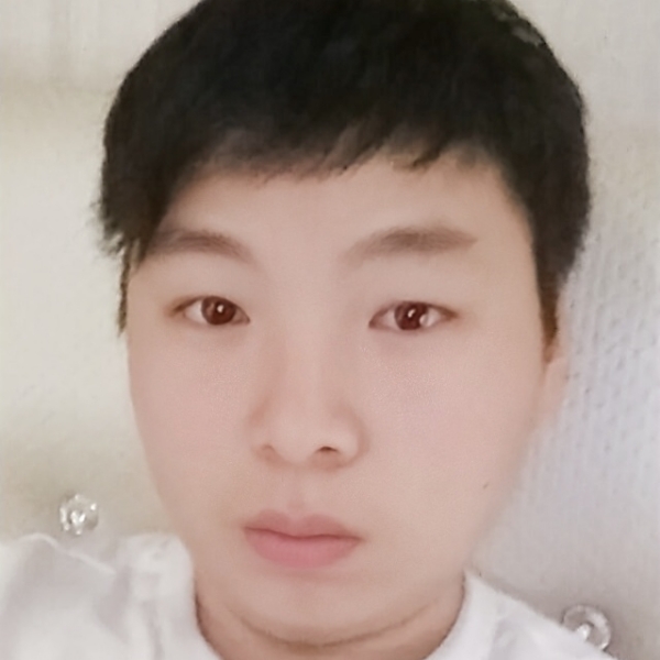 带你去网吧偷耳机的照片