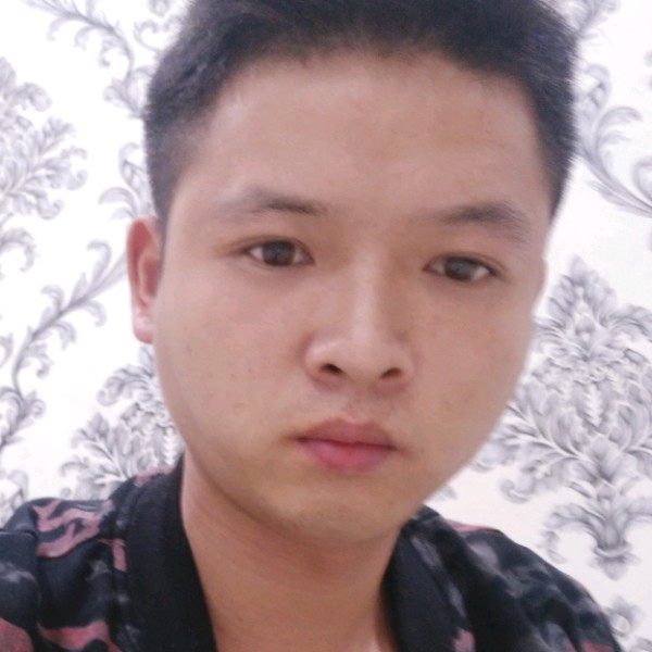 标致化羽的照片