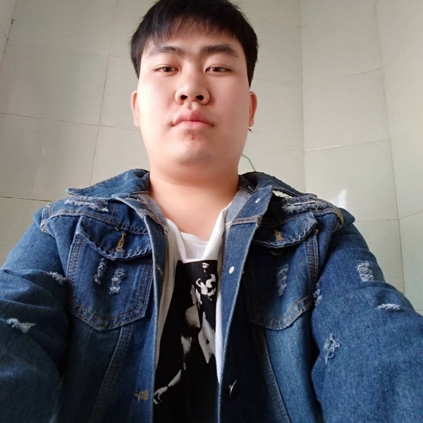 胡燕武的照片