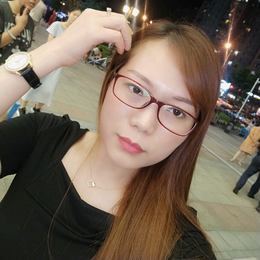 唐姣姣的照片