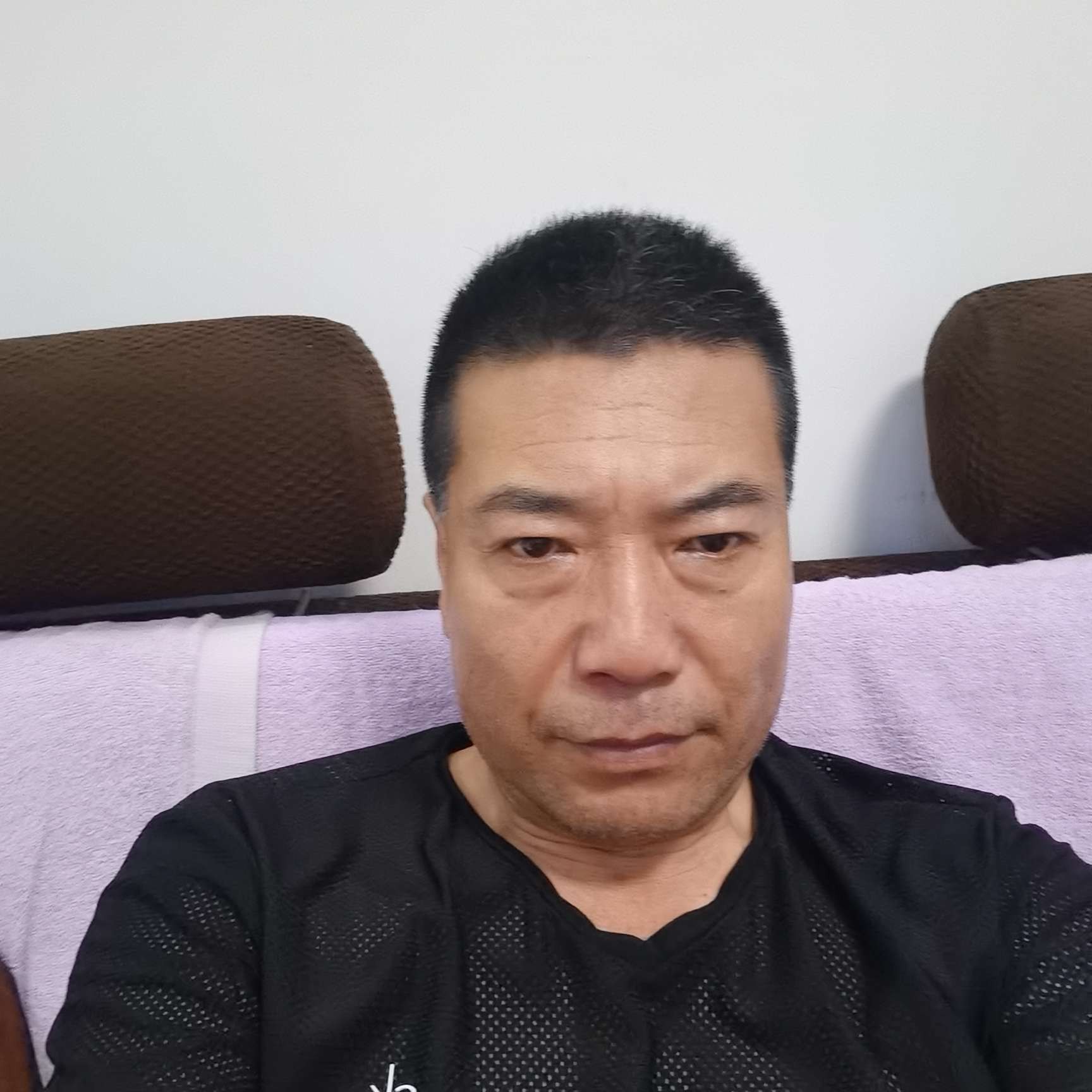 体贴凝眸小虾米的照片