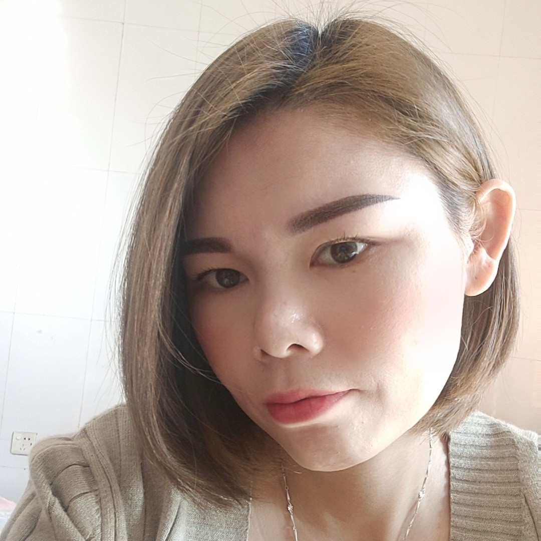 爱笑爱恋小蝴蝶的照片